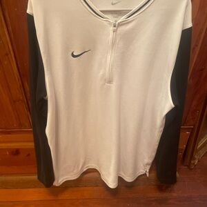 Nike White Dri-FIT Crew Neck Pullover 1/4 zip